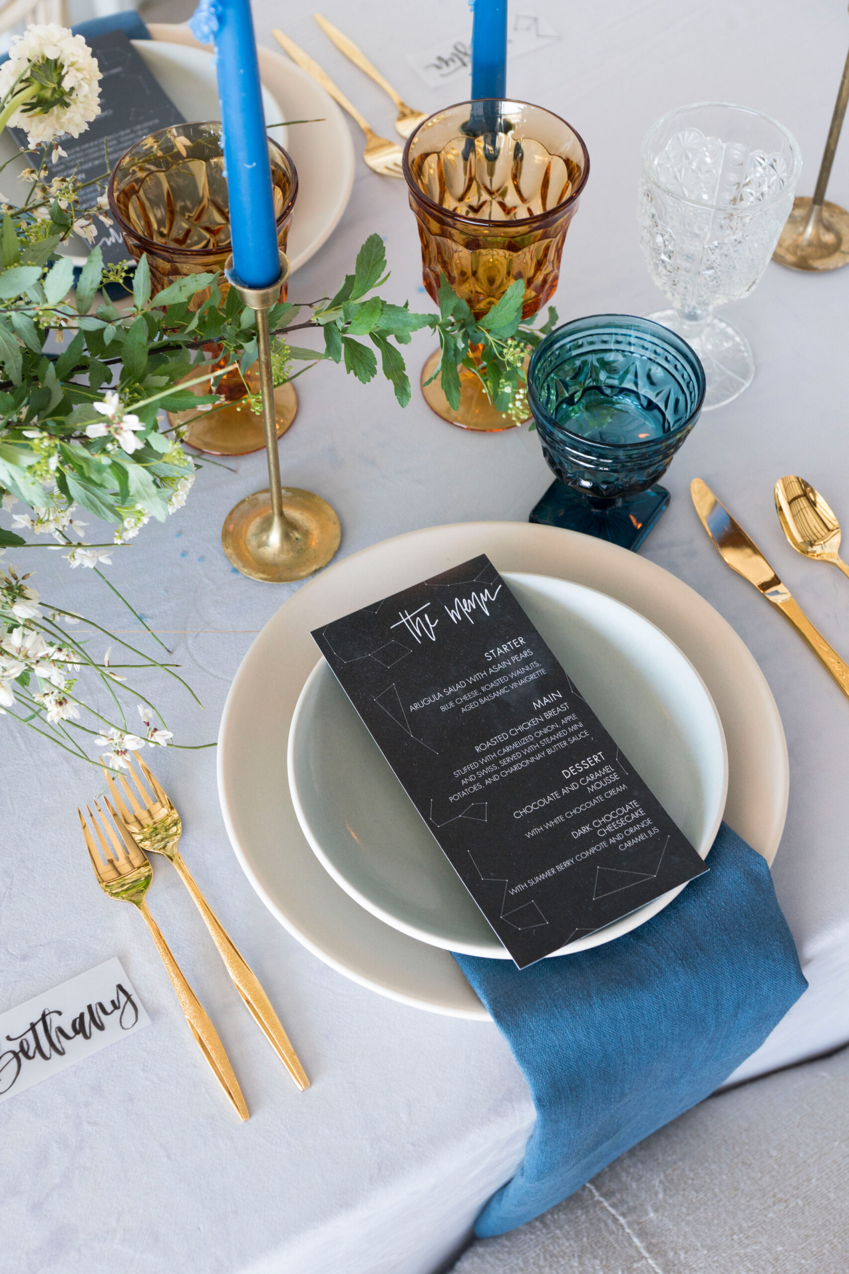 blue amber wedding table.jpg